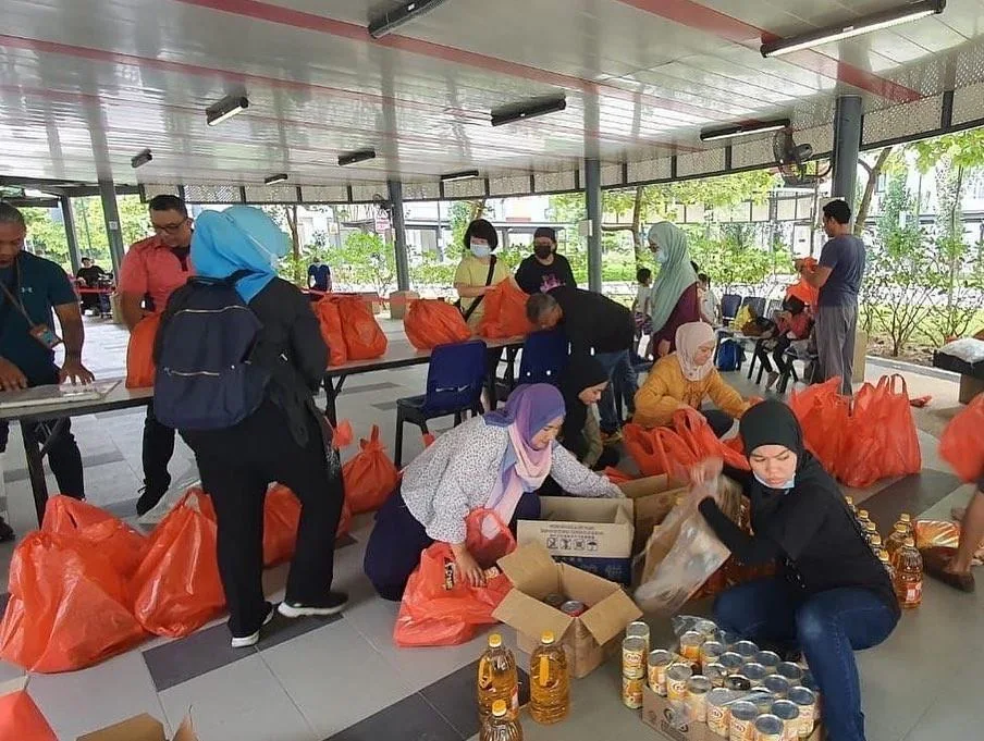 Additional photograph from Semangat Rakyat Packs